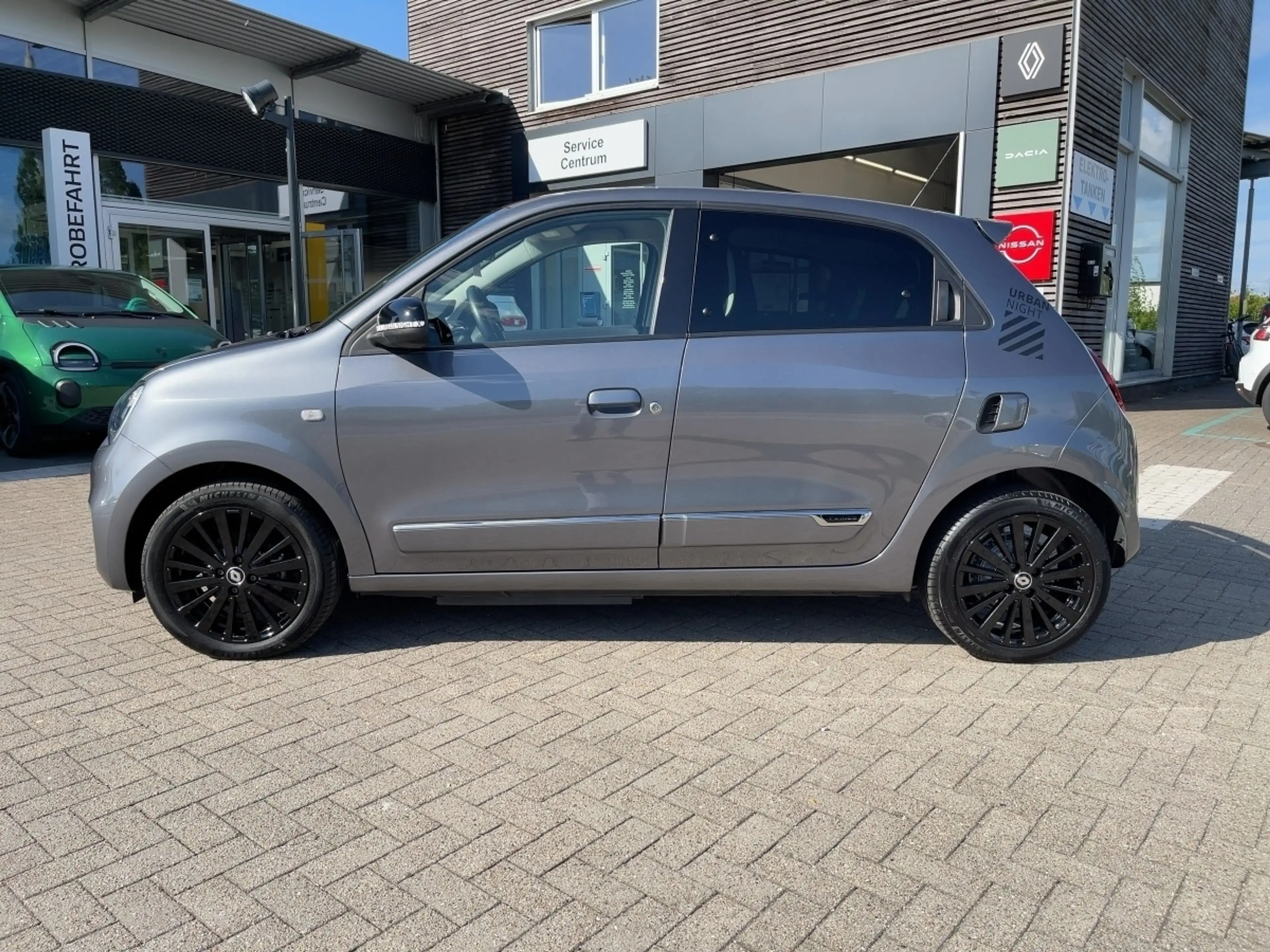 Renault Twingo Electric Urban Night — photo 2