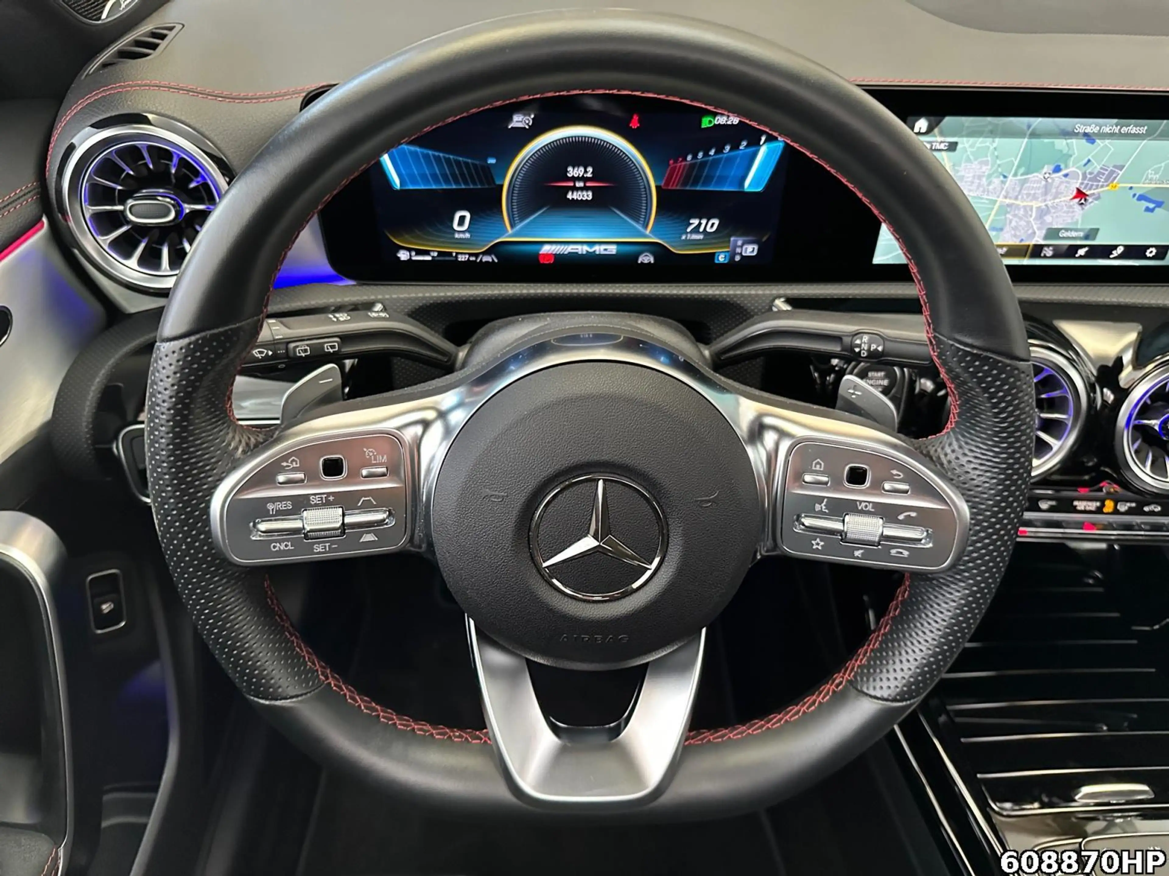 Mercedes-Benz CLA 35 AMG SB 4M Night MULTIBEAM DISTRONIC Pano — photo 9