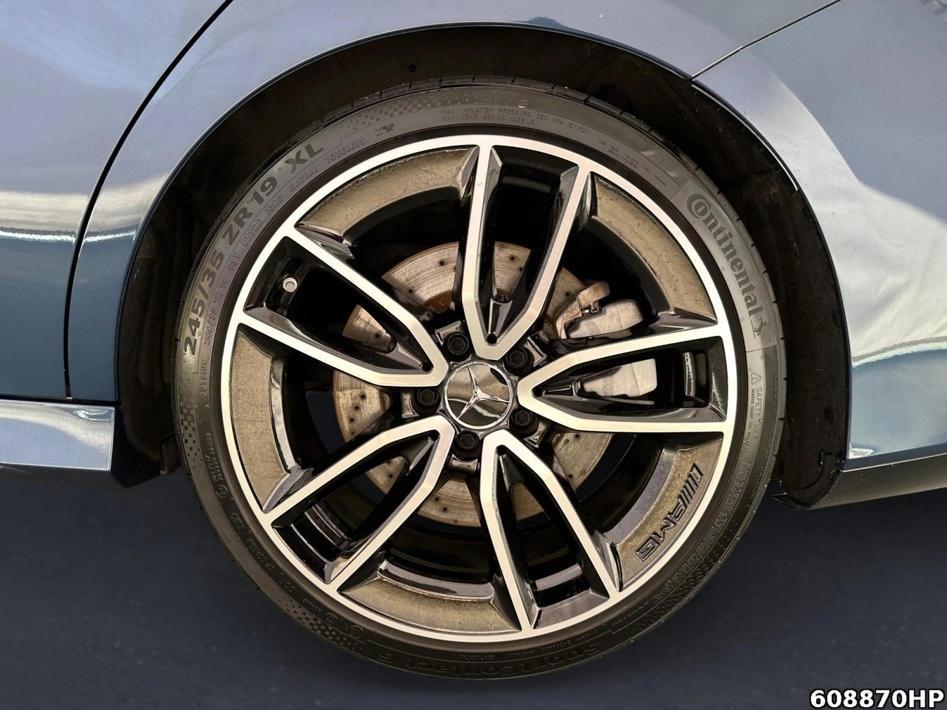 Mercedes-Benz CLA 35 AMG SB 4M Night MULTIBEAM DISTRONIC Pano — photo 5