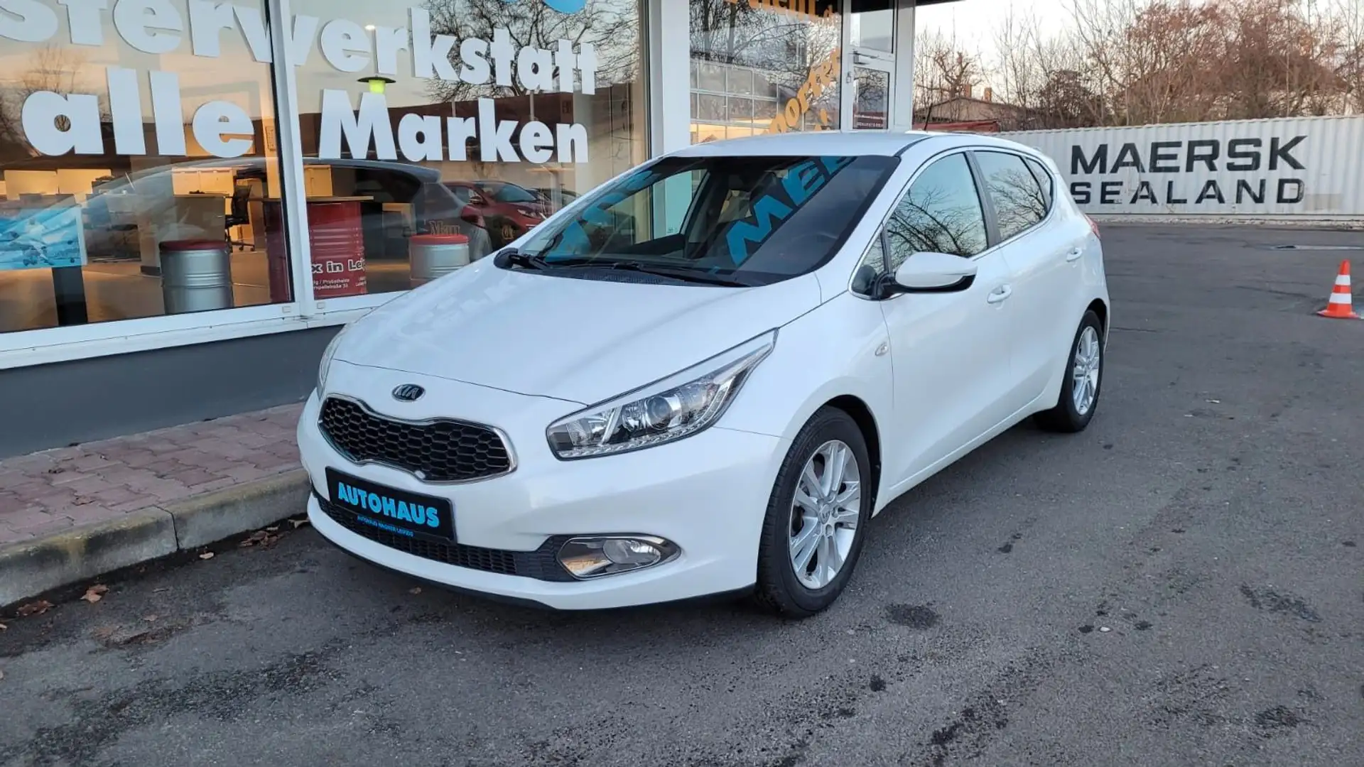 Kia Ceed / cee'd Ceed 1,6 GDI Dream Team *Navi*SHZ*RFK Alb - 1