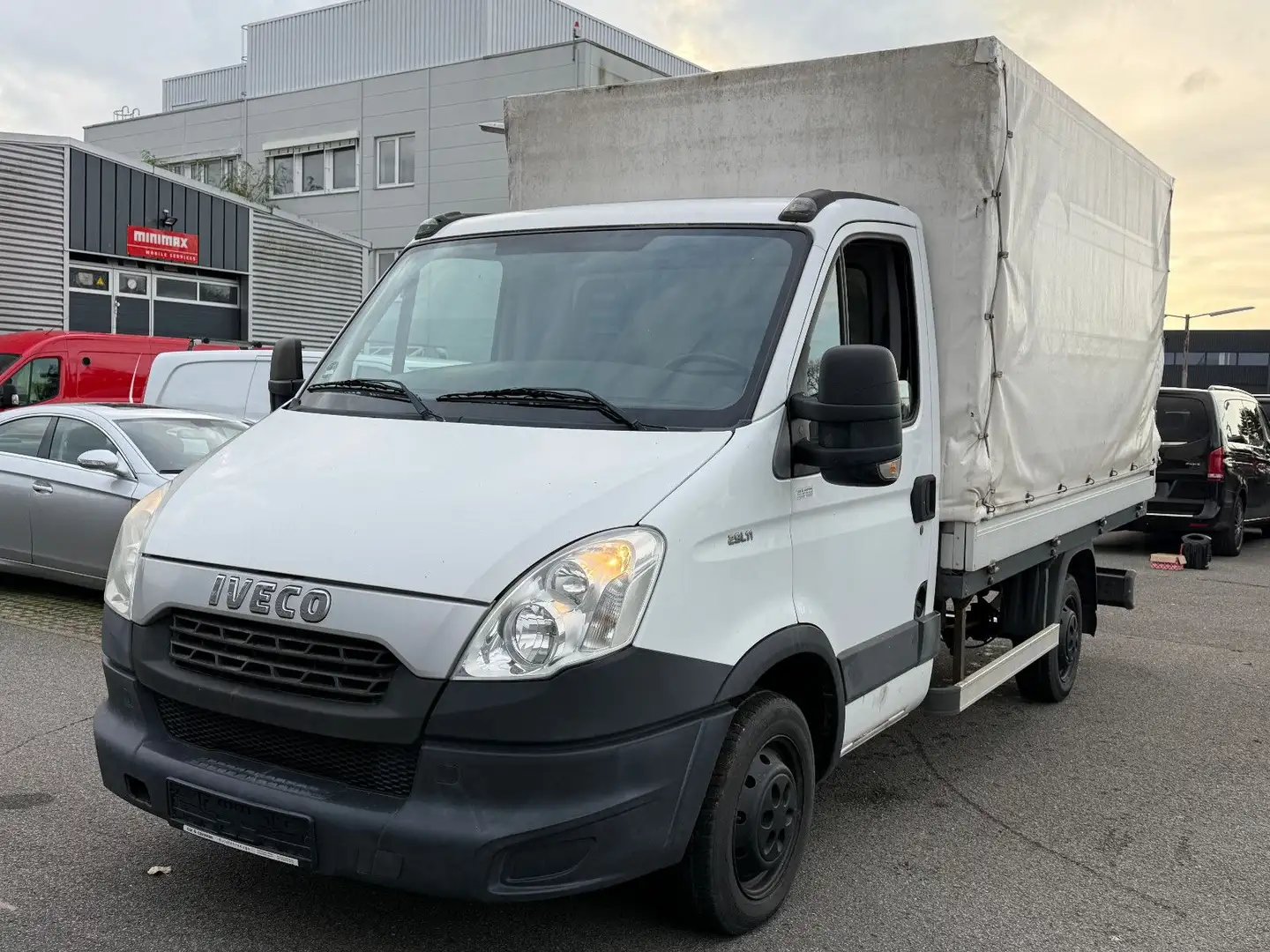Iveco Plane Zilver - 1