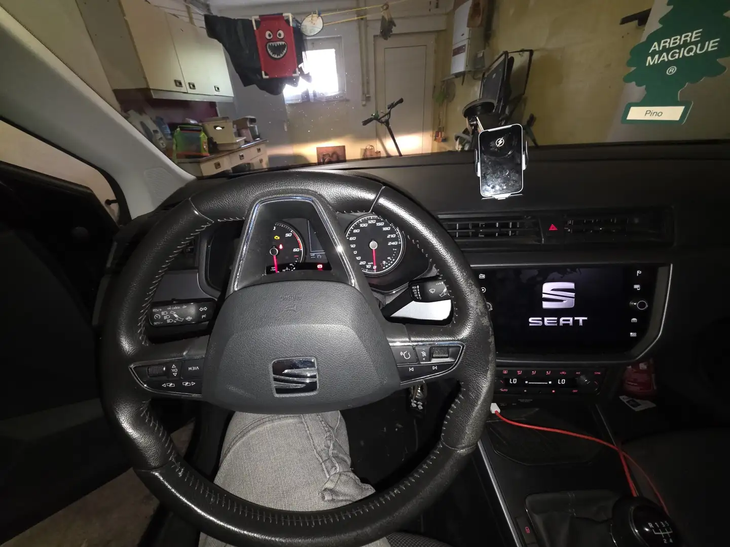 SEAT Arona 1.6 TDI Style Zwart - 2