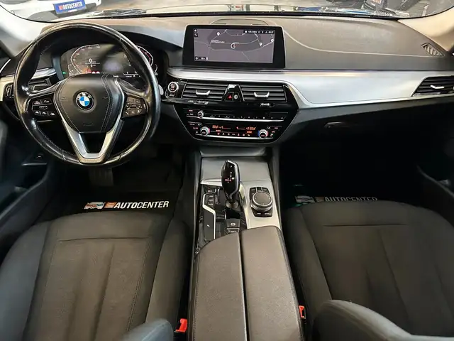 BMW 5 Series view 7