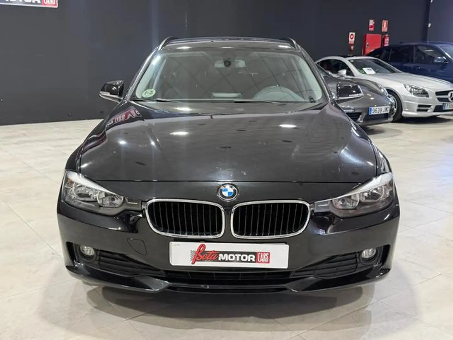 BMW 318 318d Touring (0.0) Negro - 2