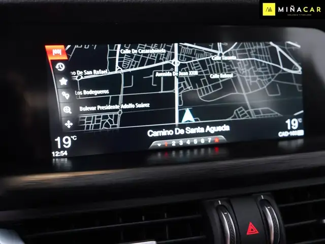 Alfa Romeo Stelvio view 9