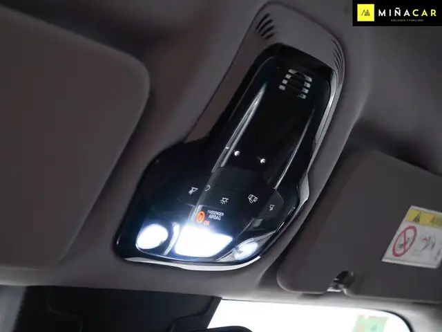 Alfa Romeo Stelvio view 22