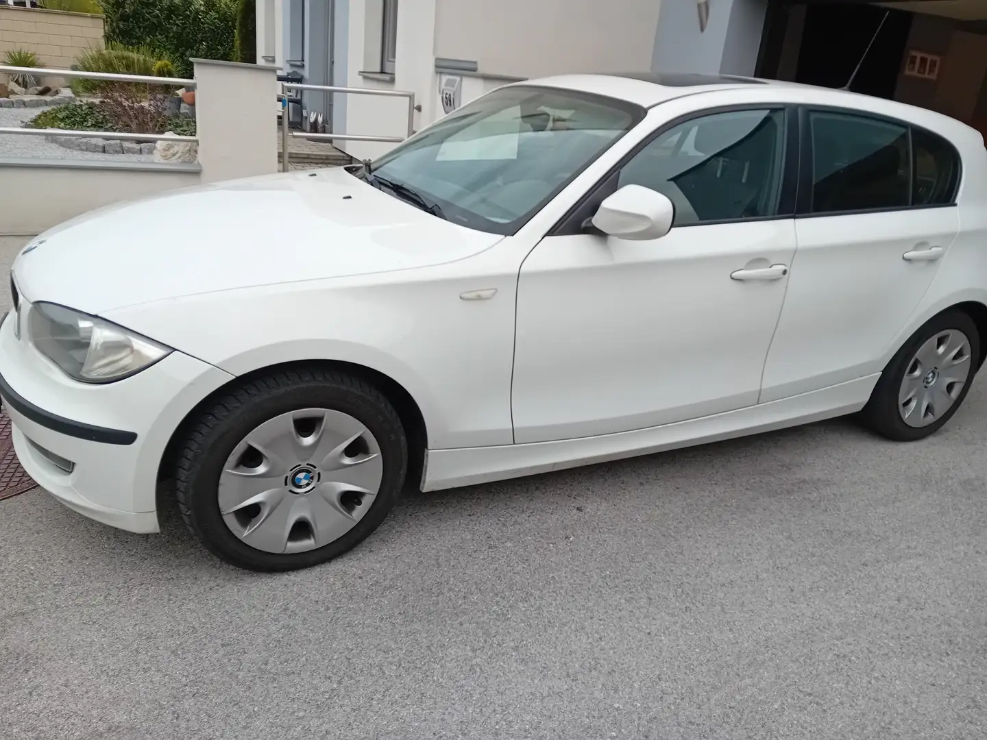 BMW 116 116d Österreich-Paket Österreich-Paket Weiß - 2
