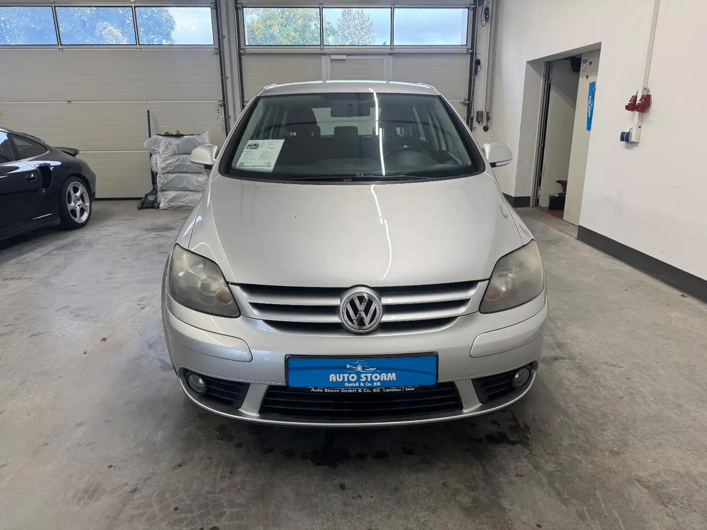 Volkswagen Golf Plus V 1.6 Tour*PDC*Klima*Tempo*Radio KlimaA PDC Zilver - 2