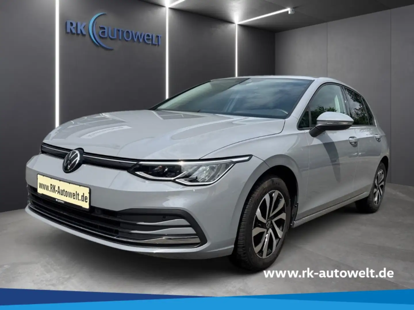 Volkswagen Golf VIII Active 1.5 TSI Navi Standheizung Bluetooth Grau - 1