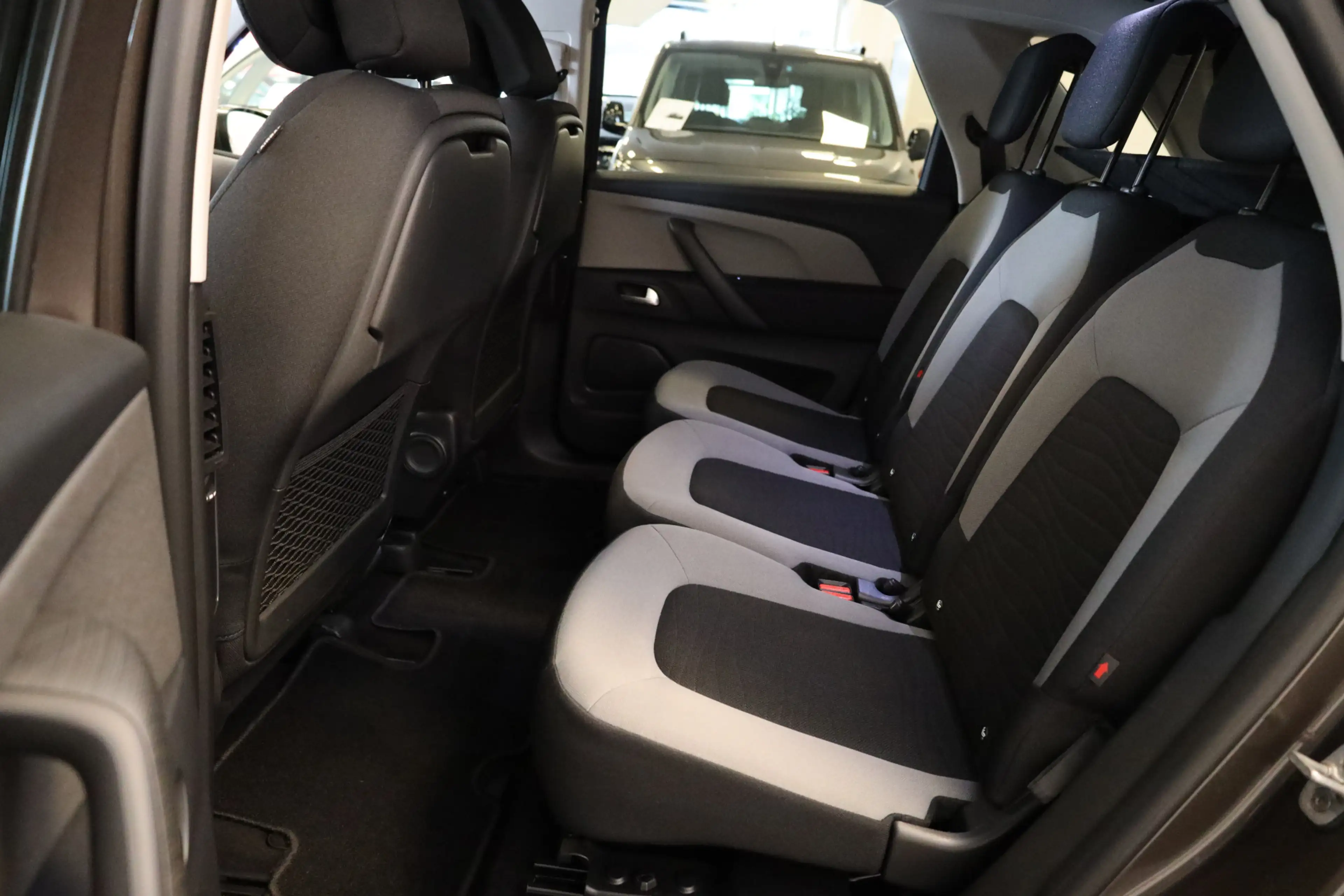 Citroen C4 Picasso PT 130 Intensive Trekhaak | Navi | Sensoren V+A+Ca — photo 21