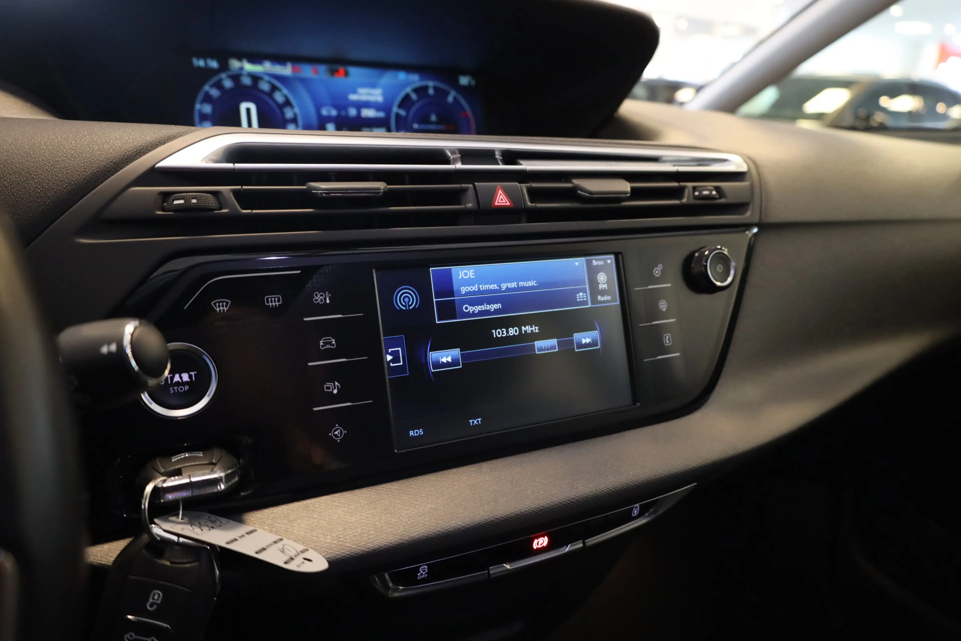 Citroen C4 Picasso PT 130 Intensive Trekhaak | Navi | Sensoren V+A+Ca — photo 26