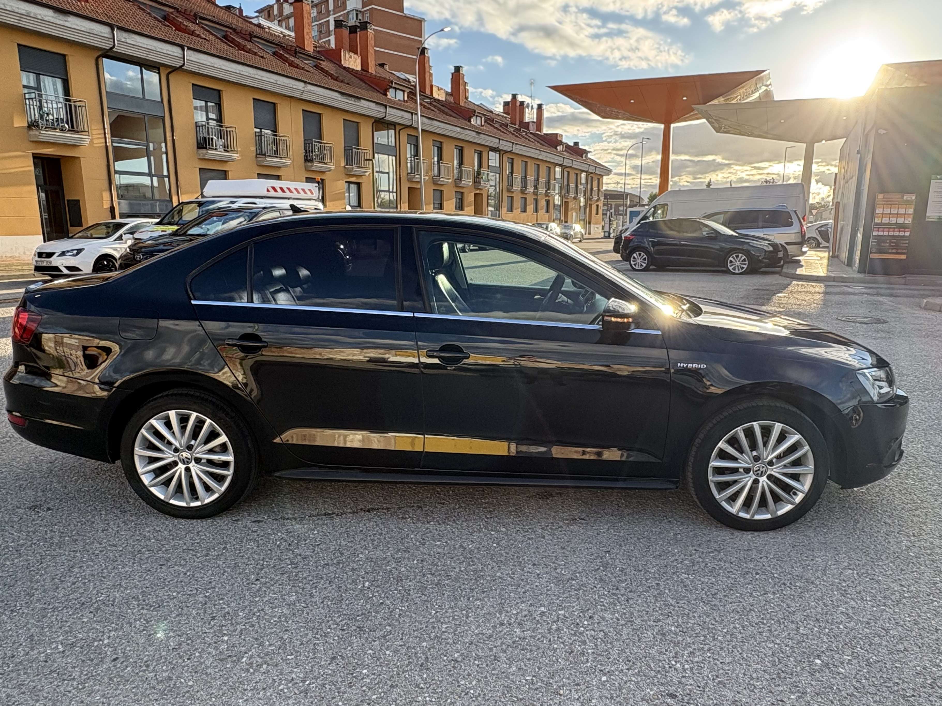 Volkswagen Jetta 1.4 TSI Hybrid Sport DSG - foto 1