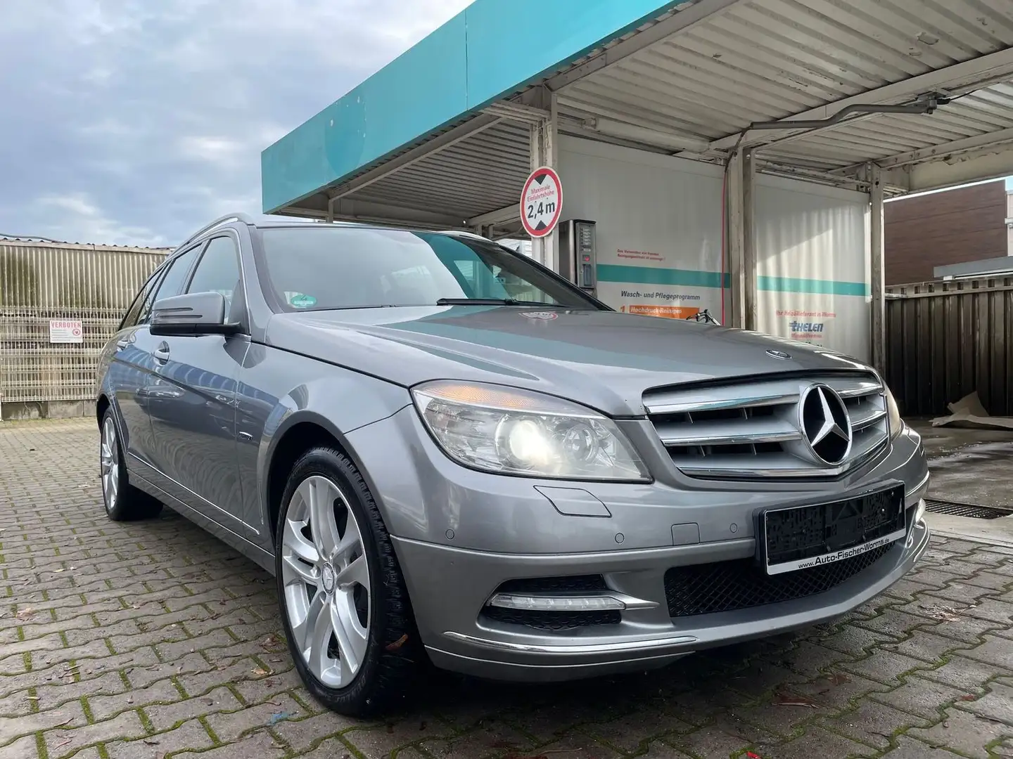 Mercedes-Benz C 250 T CDI BlueEfficiency 4Matic Silber - 1