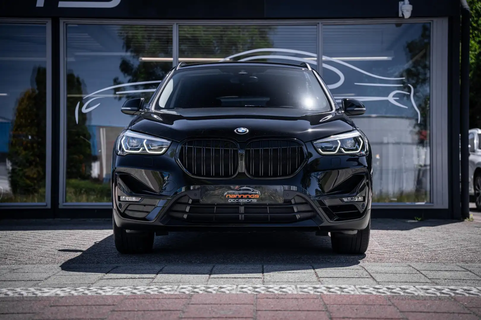 BMW X1 SDrive20i High Executive|Black on Black|HUD|LED|Am Zwart - 2
