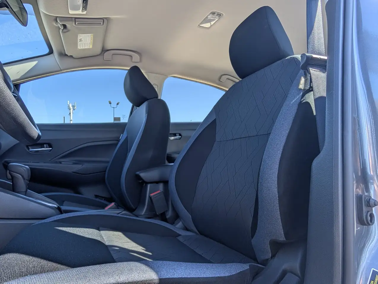 Nissan Versa fotografie Nissan Versa