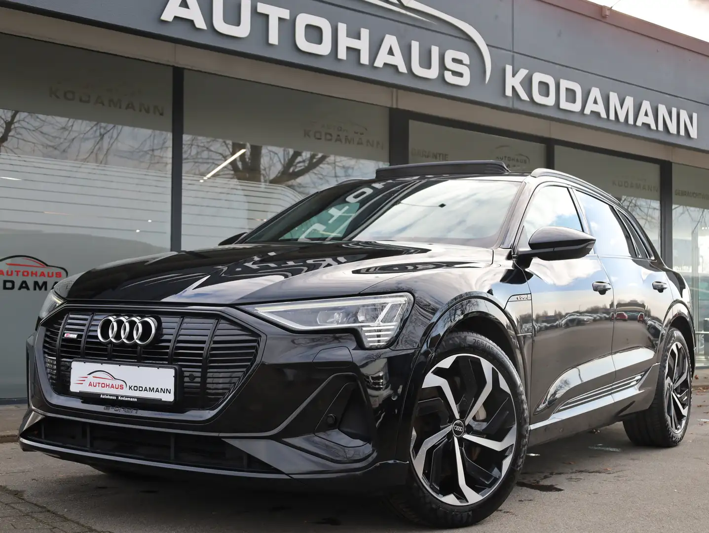 Audi e-tron 50 quattro*Pano*21*Cam*HUD*AHK* S-Line Noir - 1