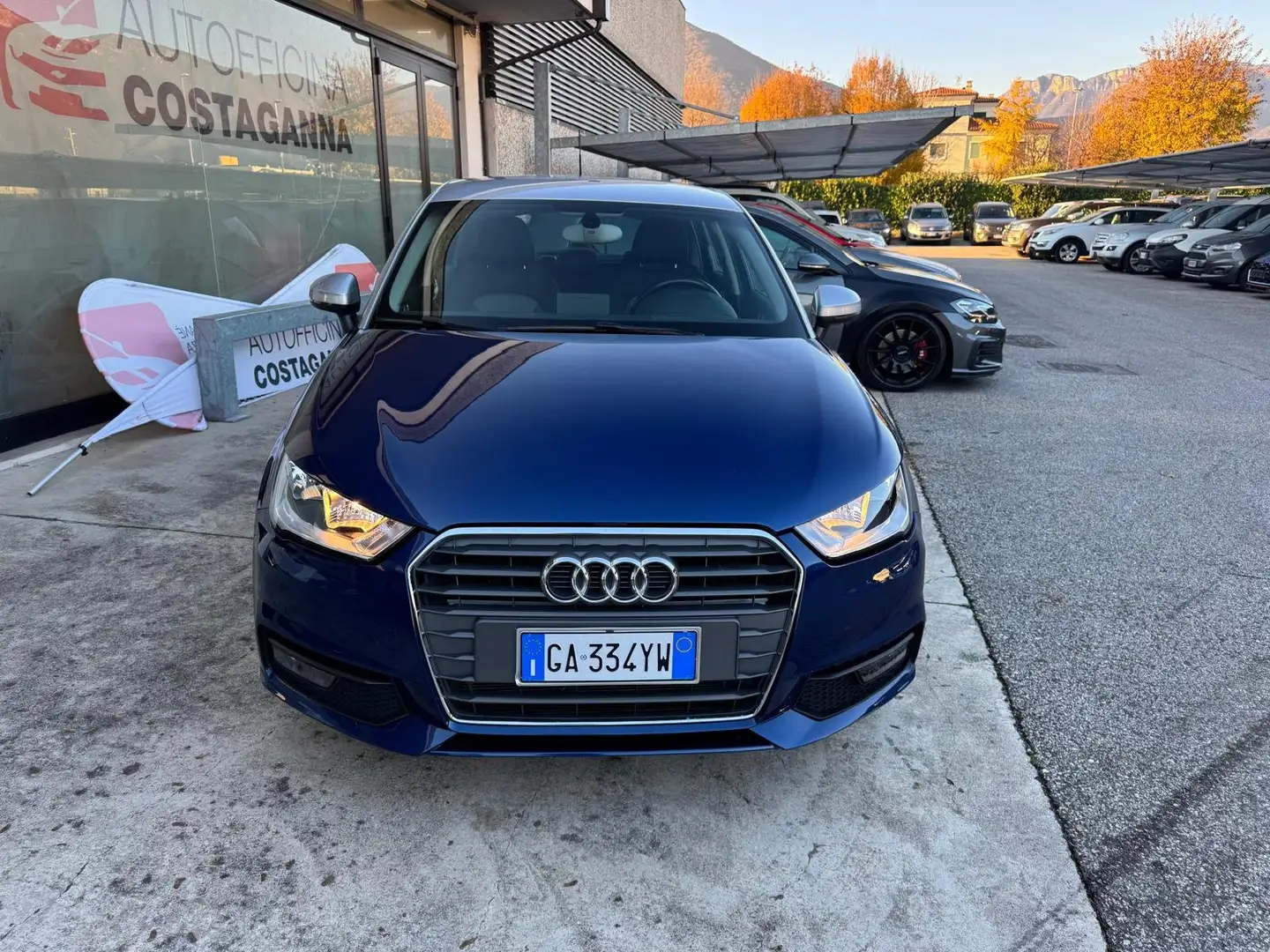 Audi A1 A1 Sportback 1.0 tfsi Design 82cv Azul - 2
