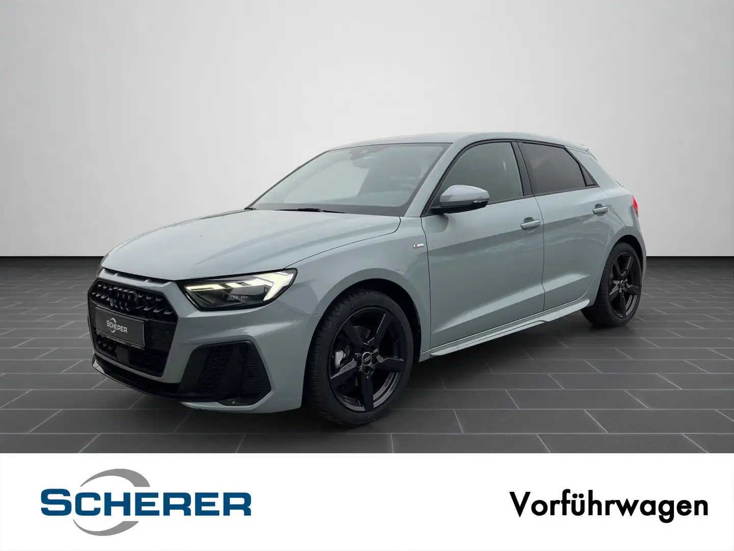 Audi A1 S line 30 TFSI 85(116) kW(PS) S tro Grau - 1