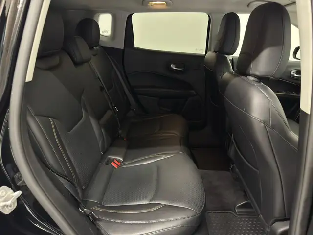 Jeep Compass view 5