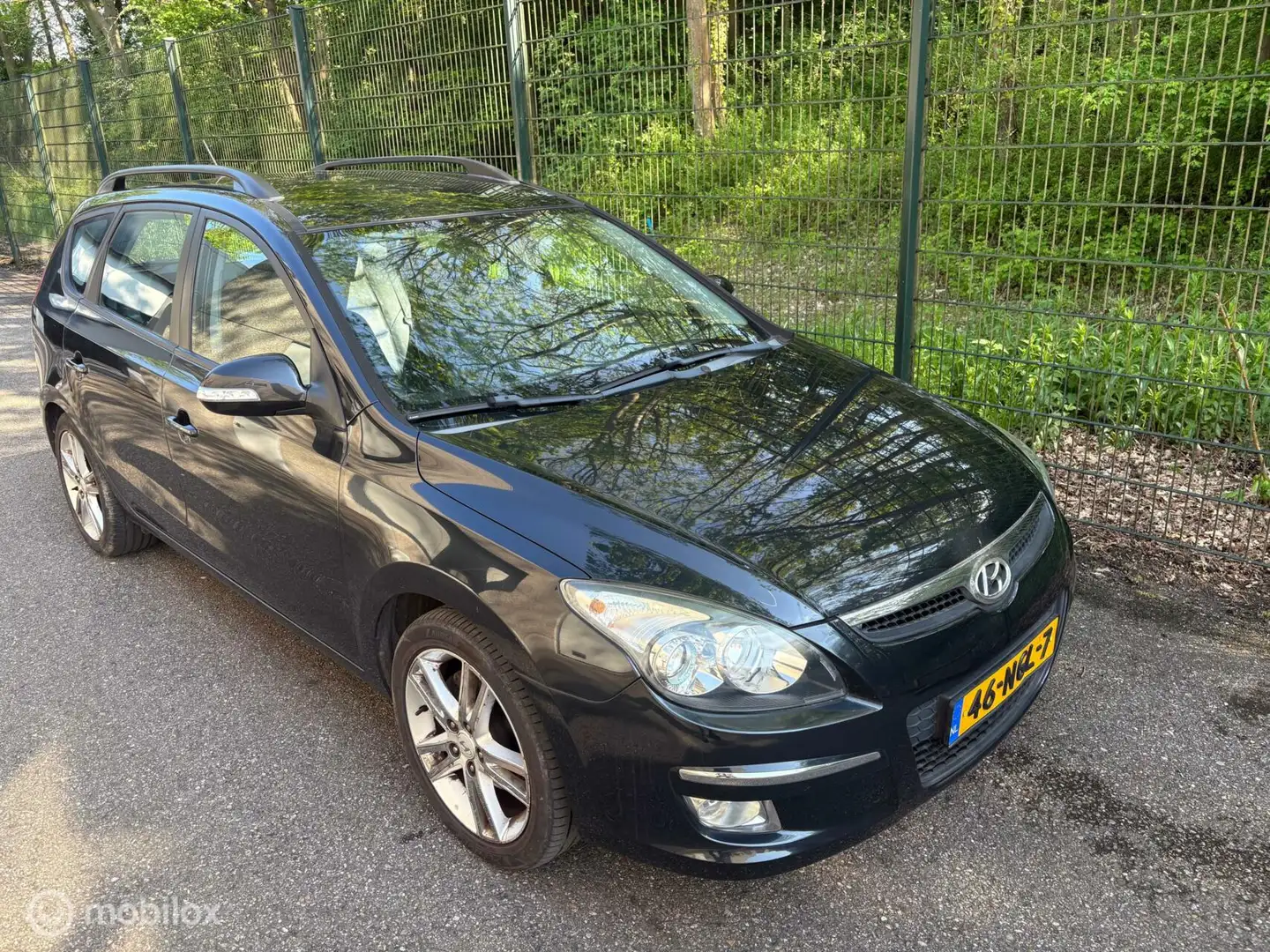 Hyundai i30 CW 1.6i i-Catcher Zwart - 2