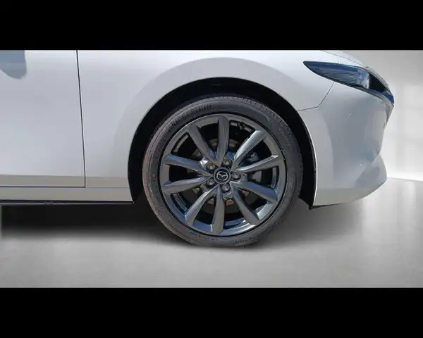 Mazda Mazda3 view 9