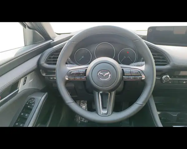 Mazda Mazda3 view 10