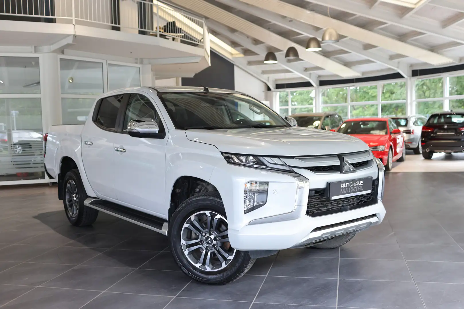 Mitsubishi L200 TOP 4WD DOPPELKABINE 1. BESITZ   LEDER Weiß - 1