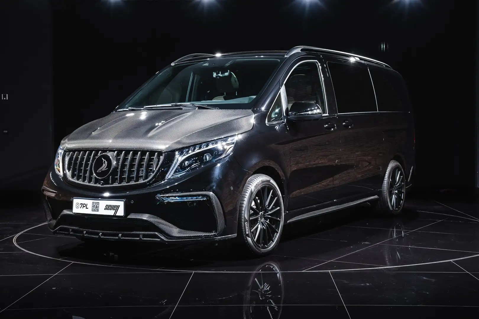 Mercedes-Benz V 300 Topcar Inferno V300 4M Long + 7seats + Panorama Černá - 2