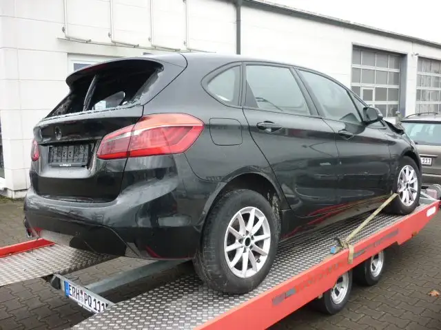 BMW 216 dA Aktiv Tourer, beschädigt, auch TEILEVERKAUF