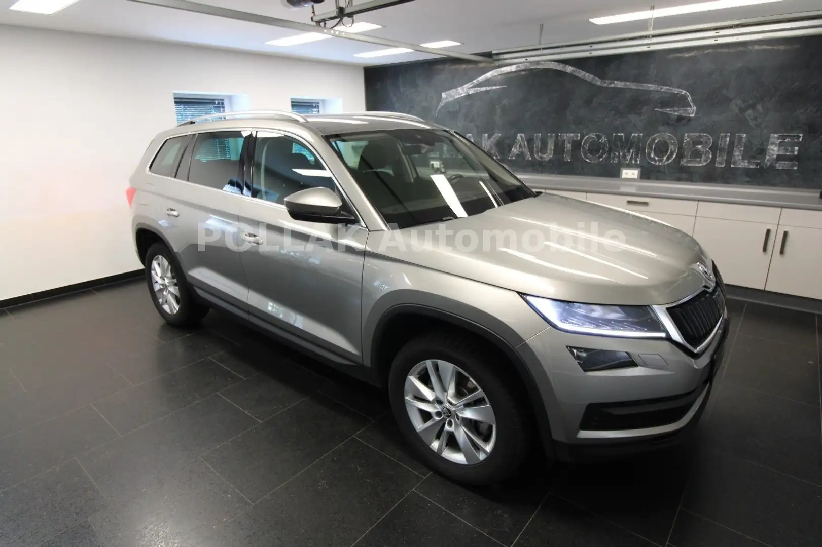 Skoda Kodiaq Style 4x4*LED*NAVI*APP*SHZ*AHK*CAM*MFL*BC Beige - 2