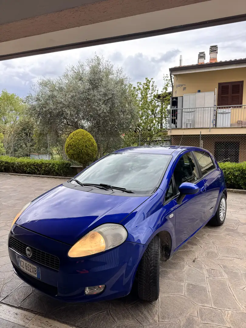 Fiat Punto 5p 1.4 16v Dynamic - 1