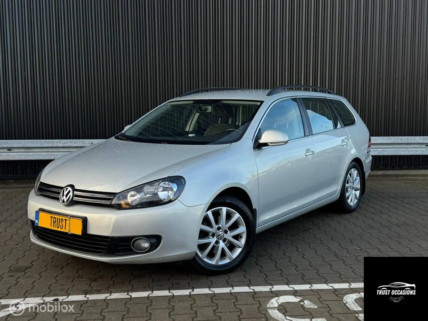 Volkswagen Golf Variant 1.4 TSI Highline Gris - 2