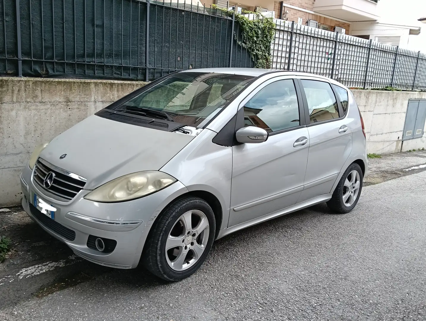 Mercedes-Benz A 180 Classe A - W/C 169 cdi Avantgarde Argent - 1