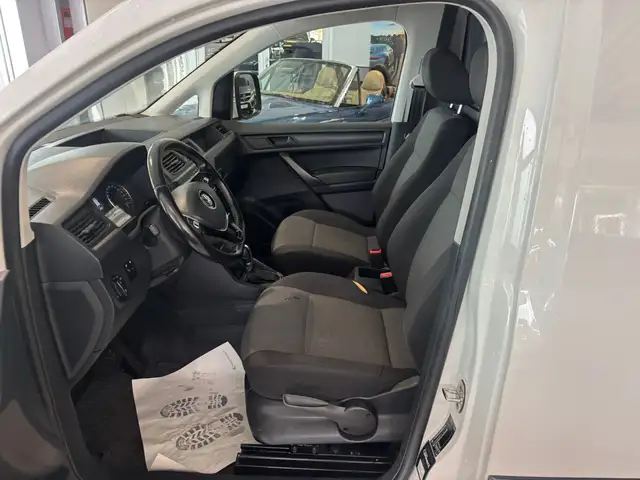 Volkswagen Caddy view 10