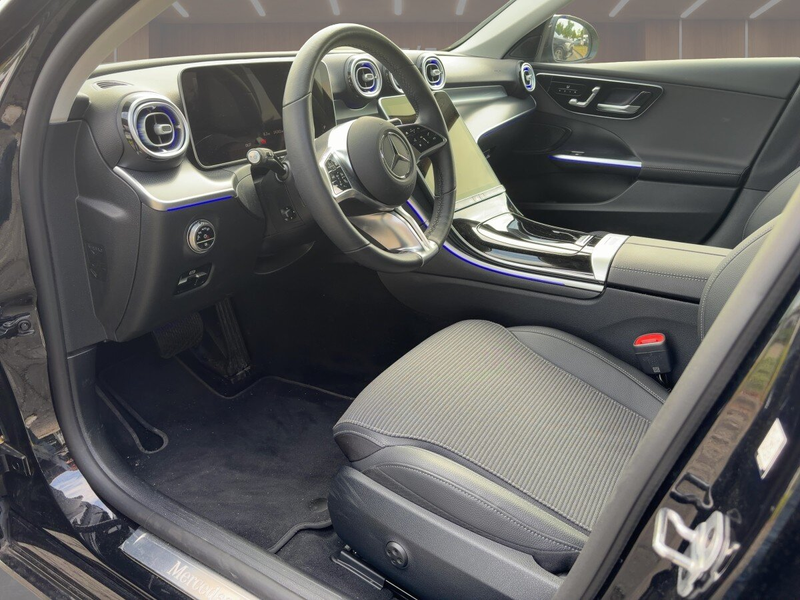 Mercedes-Benz C 180 C 180 T-Modell LED/Memory/R.Kamera/Ambient./MBUX — photo 10