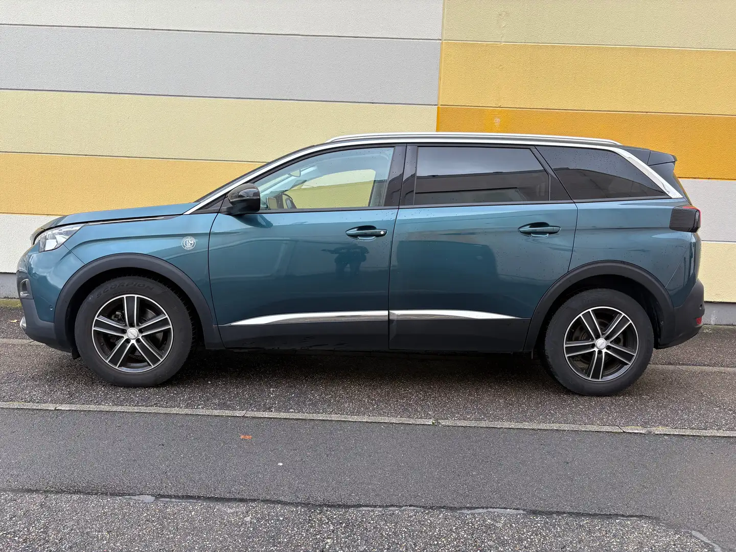 Peugeot 5008 PureTech 130 Active Leder*Navi*Cam*PDC*ToterW* Blau - 2