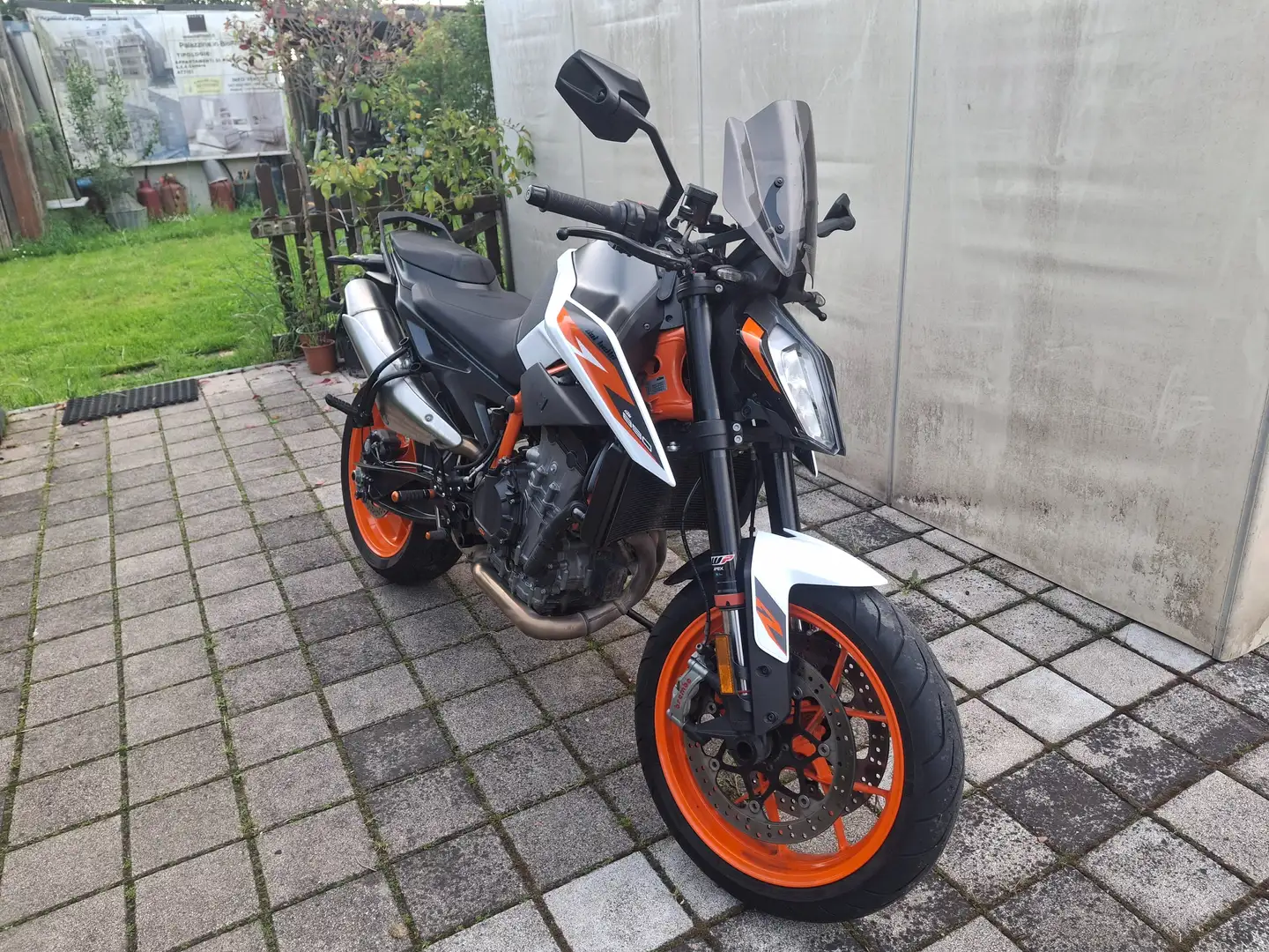 KTM 890 Duke R Білий - 1