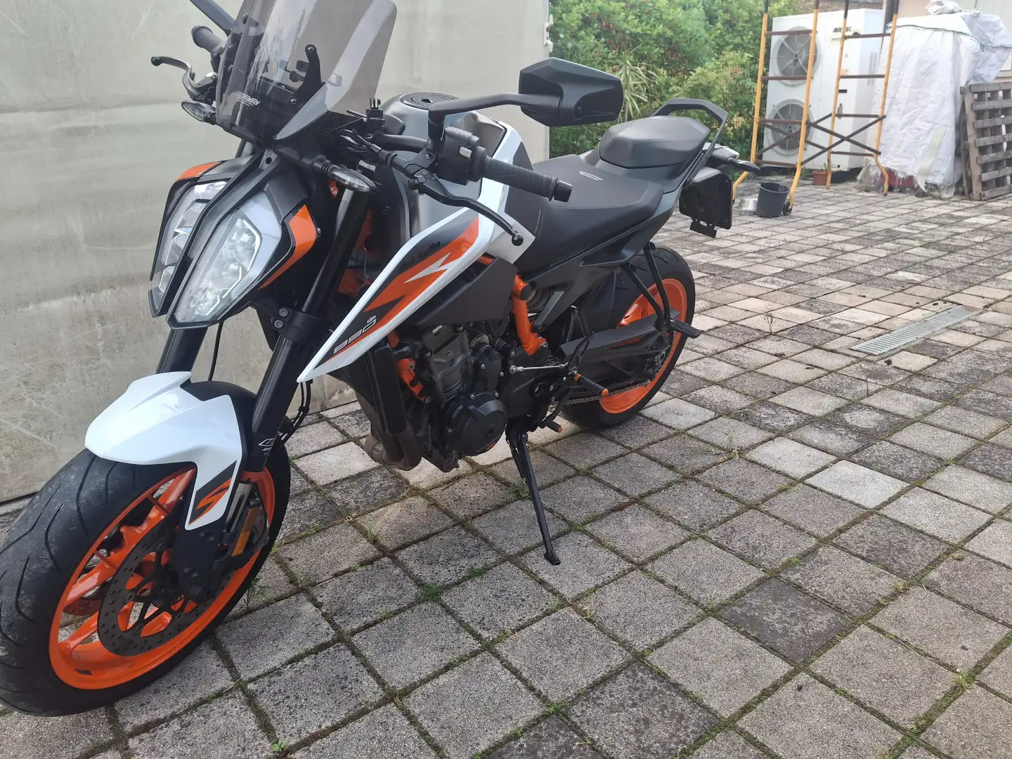 KTM 890 Duke R Білий - 2