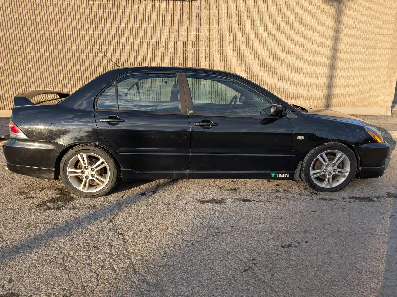 Mitsubishi Lancer снимка Mitsubishi Lancer