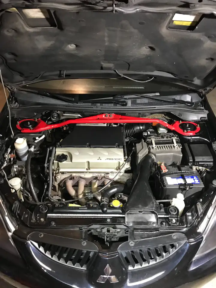 Mitsubishi Lancer снимка Mitsubishi Lancer