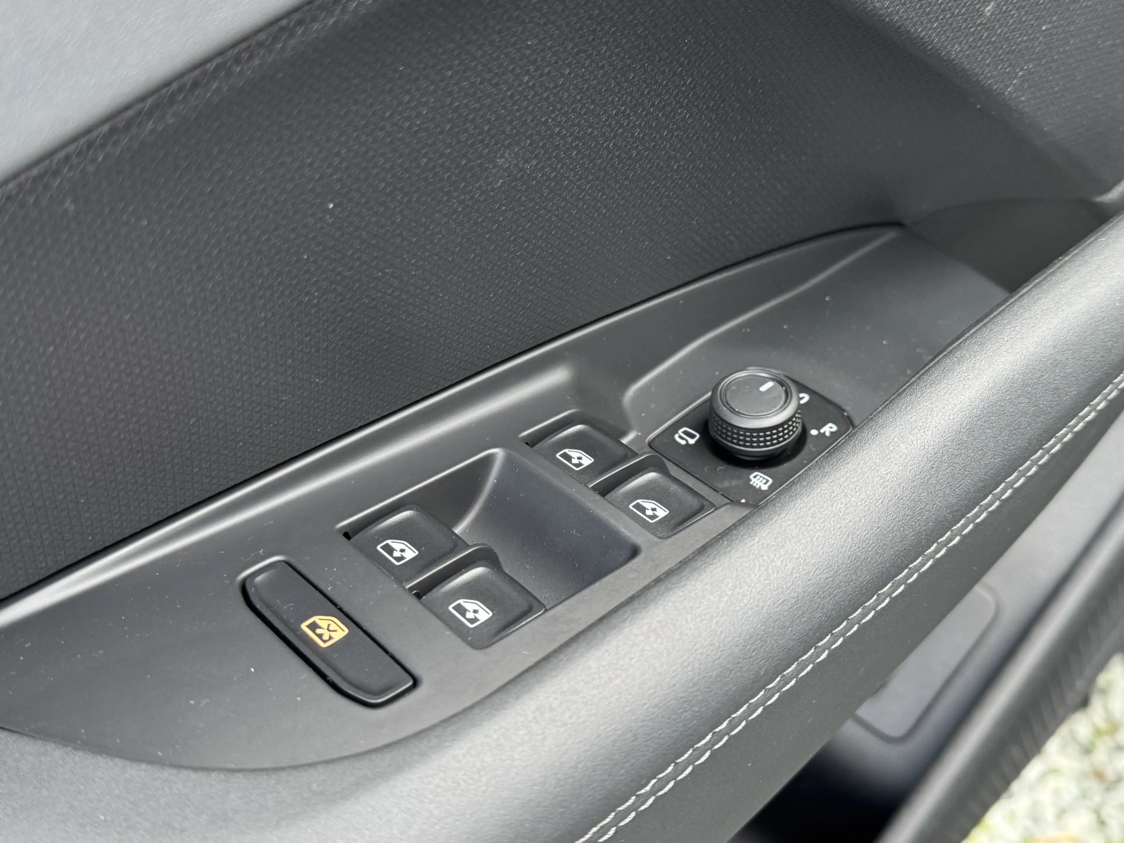 CUPRA Terramar 1.5 TSIe 150PK DSG BUSINESS HEAD-UP/NAVI/CAMERA/LE — photo 12