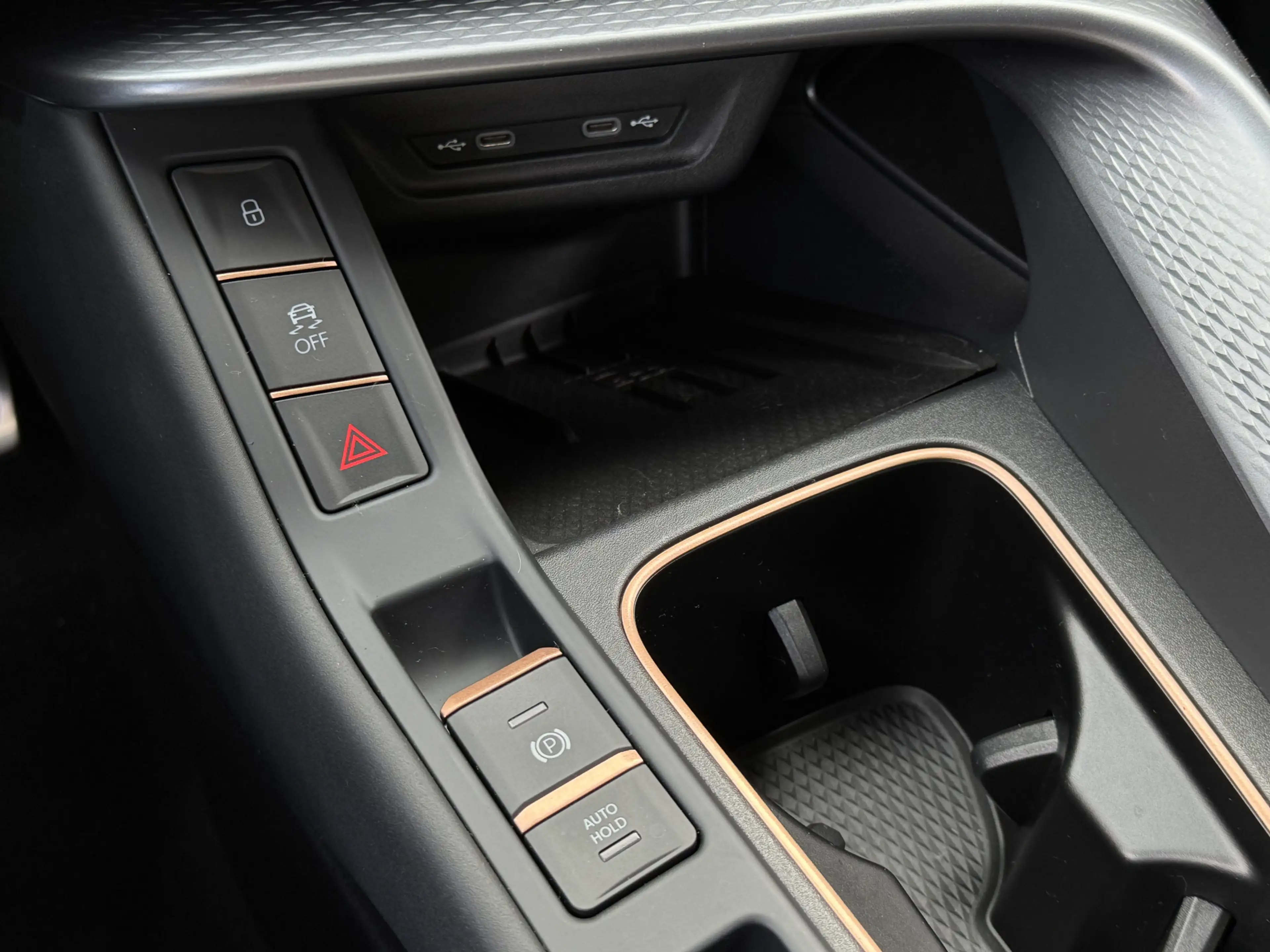 CUPRA Terramar 1.5 TSIe 150PK DSG BUSINESS HEAD-UP/NAVI/CAMERA/LE — photo 26