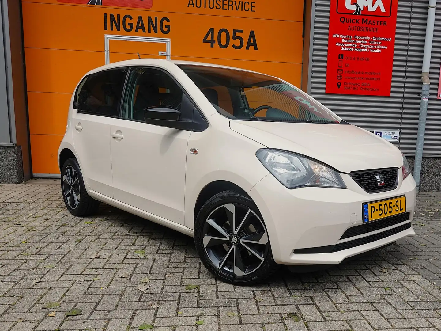 SEAT Mii 1.0 FR Connect / Navi / Airco Sarı - 2