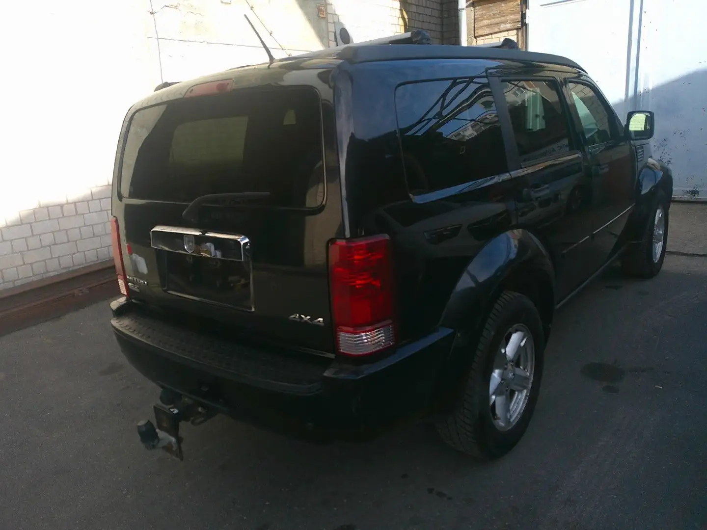 Dodge Nitro SLT Schwarz - 2