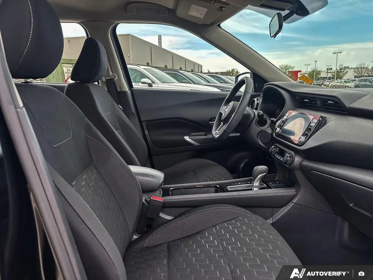 Nissan Kicks снимка Nissan Kicks