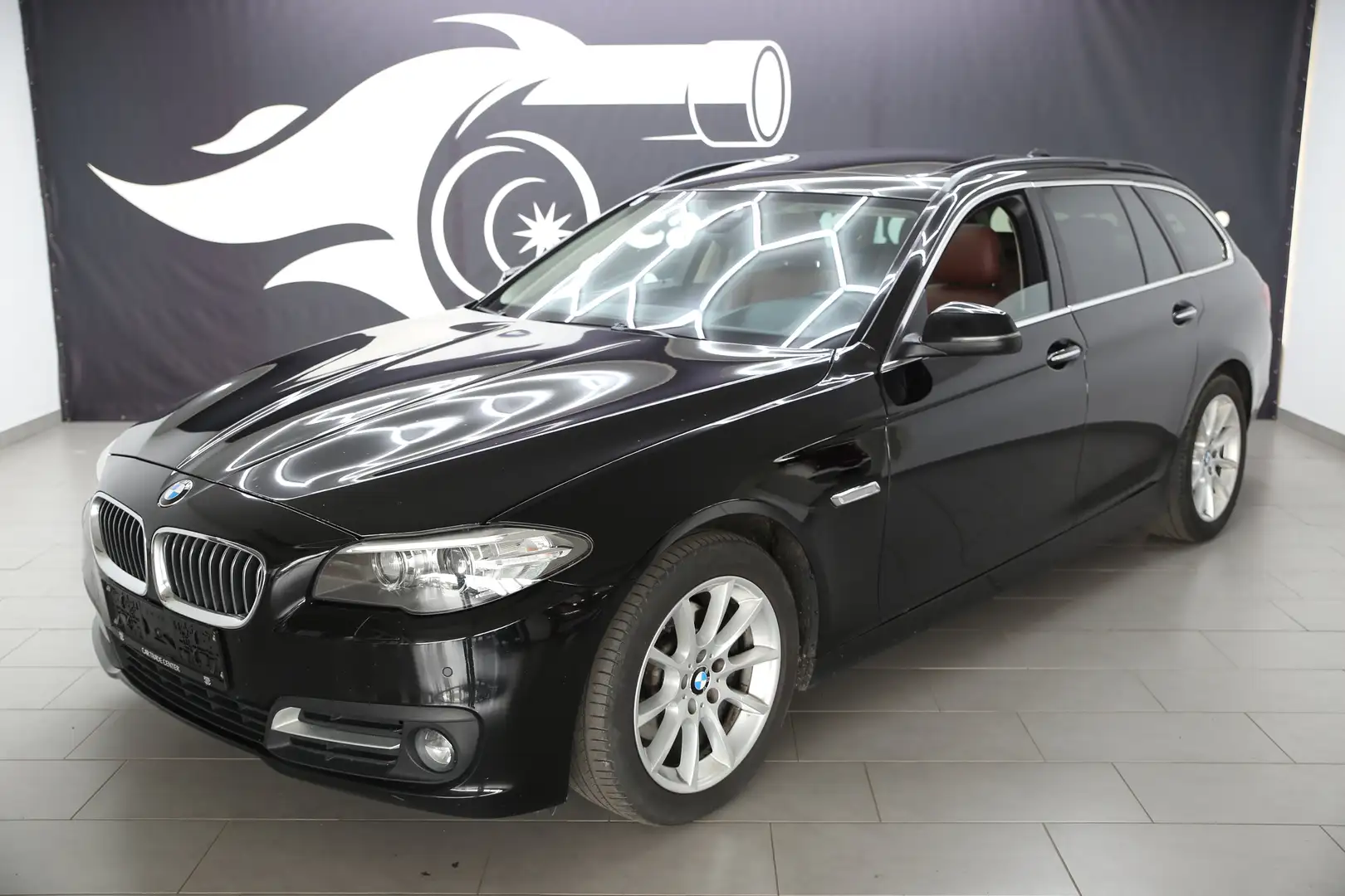 BMW 520 520d xDrive Touring Aut. Negro - 1