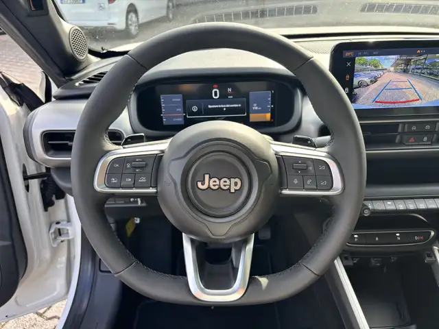 Jeep Avenger view 13
