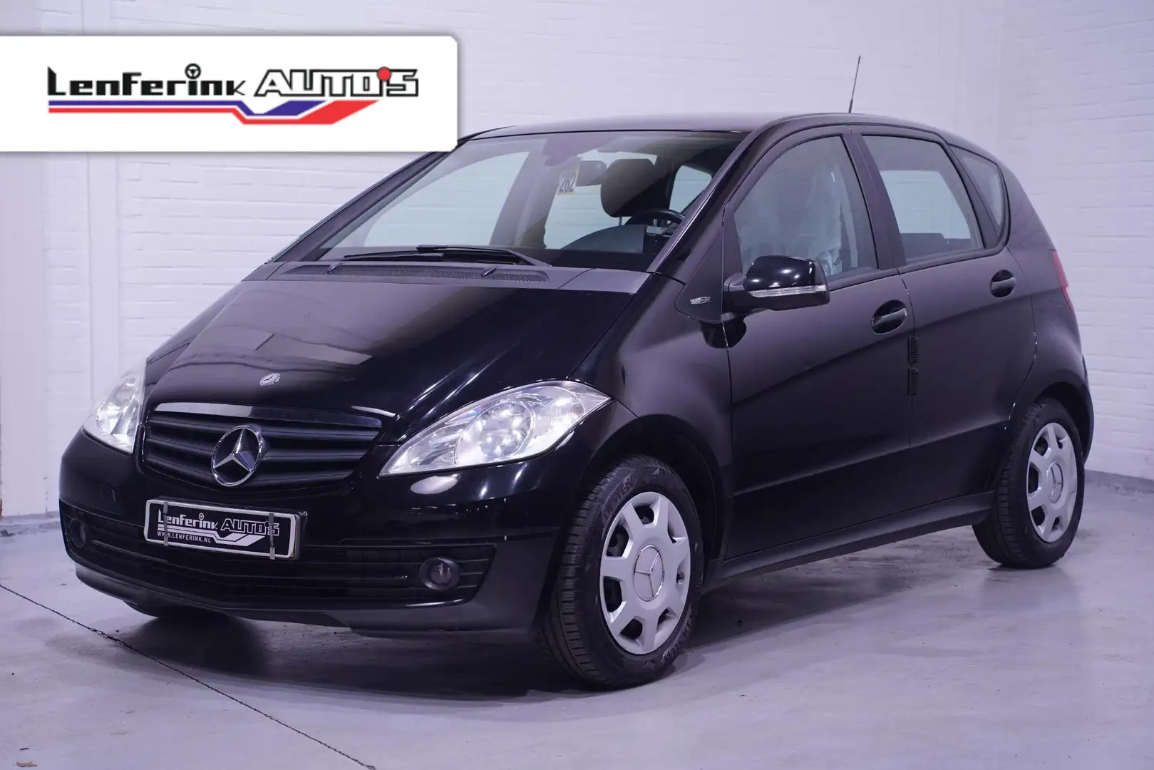 Mercedes-Benz A 150 BlueEFFICIENCY Classic APK 25/04/2026 Airco Camera Zwart - 1