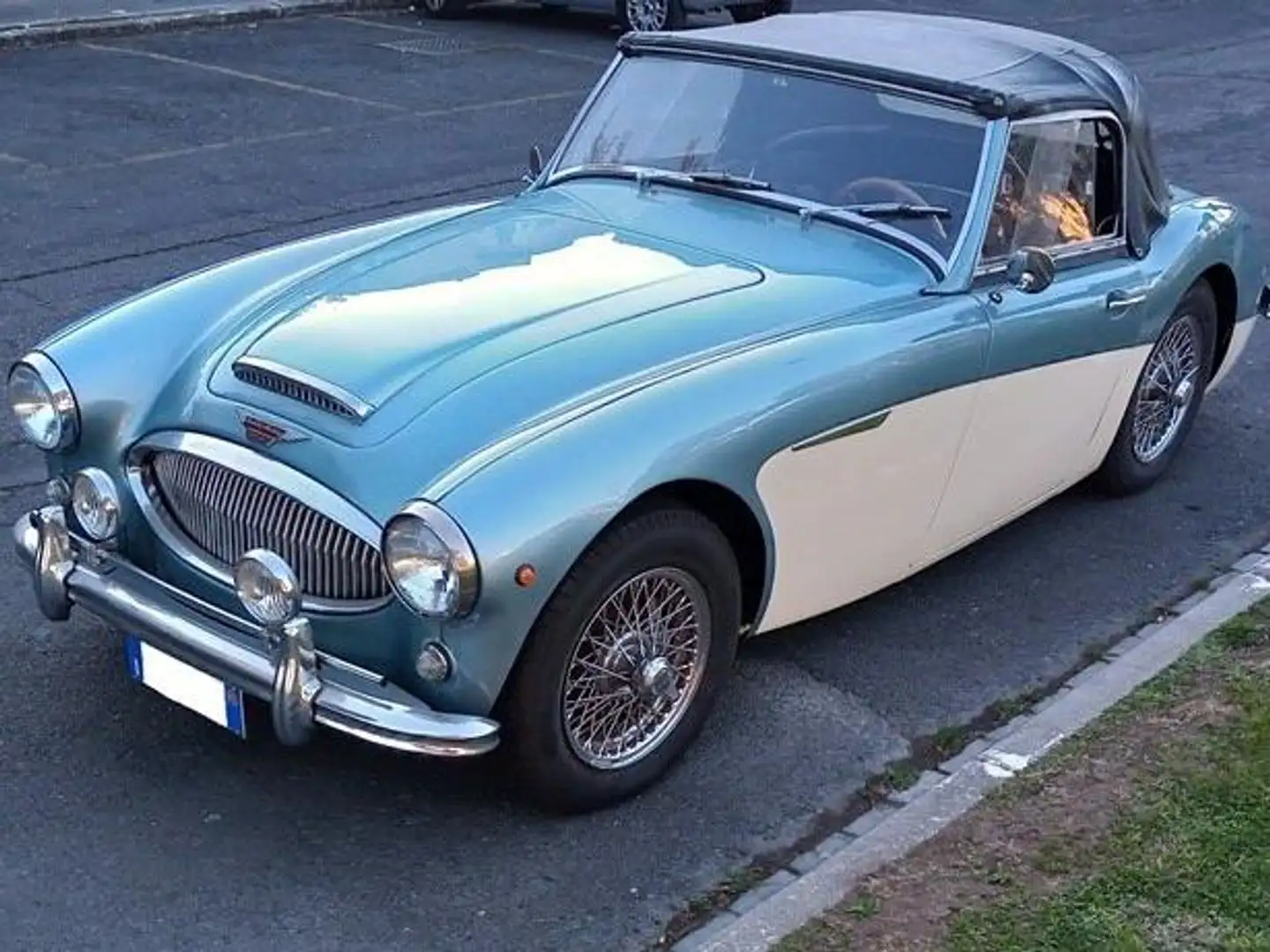 Austin-Healey 3000 MK2 BT7 2+2 Срібний - 2