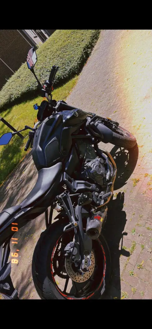 Yamaha MT-07 NAKED BIKE incl AKRA Schwarz - 2